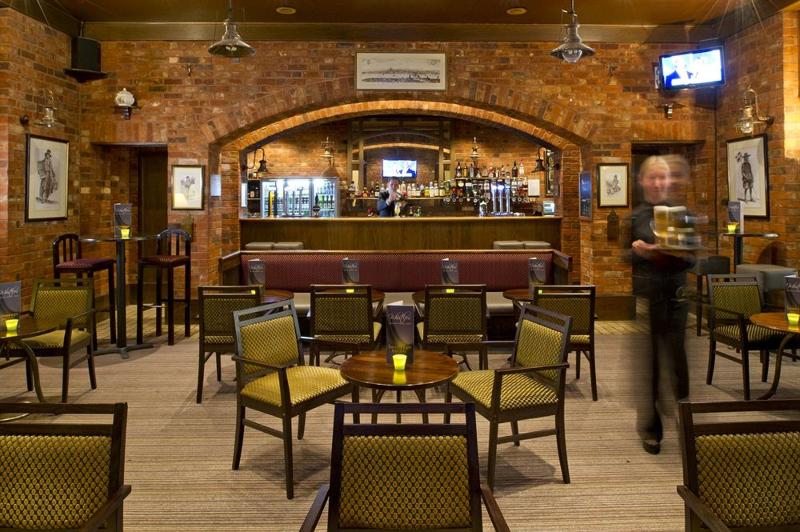 Croydon Park, BAR
